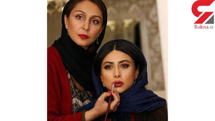 آزاده صمدی در حال گریم