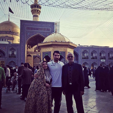علیرضا ماهینی و پدر و مادرش