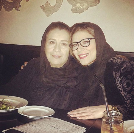 سحر دولتشاهی و مادرش