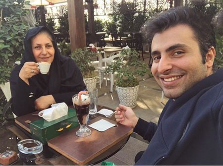 علیرضا طلیسچی و مادرش