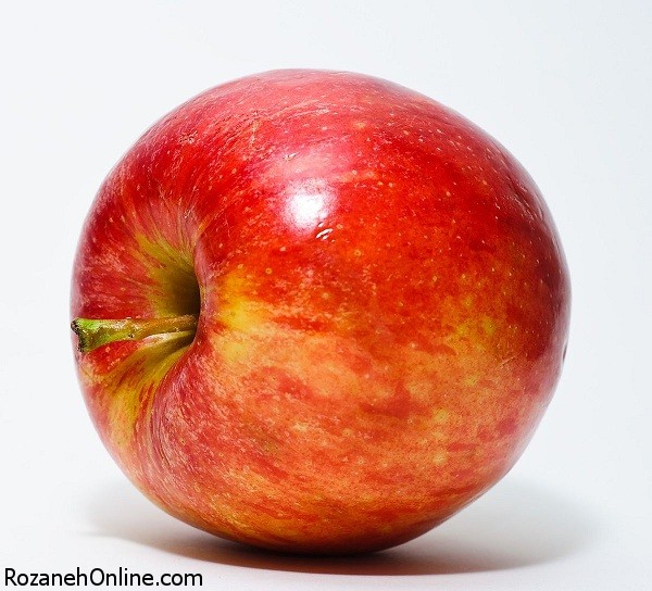 Fresh-apple-fruit-see-new-2.jpg