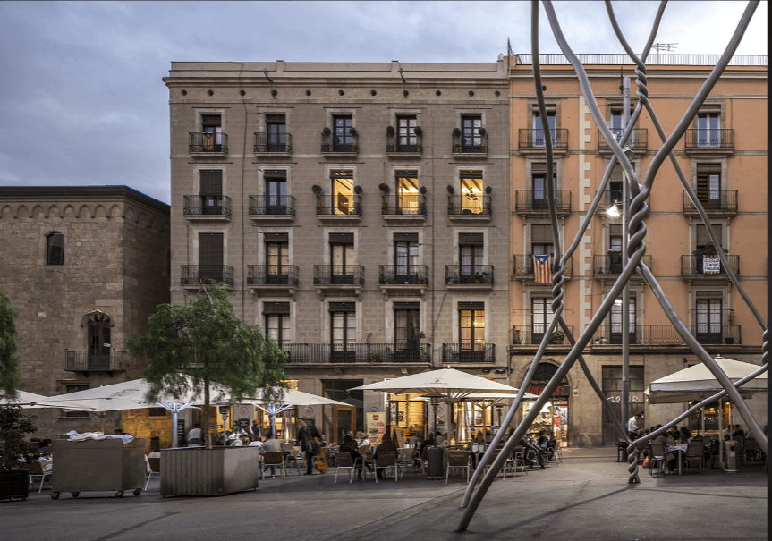 بازسازی آپارتمان مجلل قرون وسطی ای در بارسلونا
