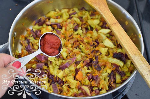 طرز تهیه پیراشکی کلم و هویج، غذایی ویژه گیاهخواران