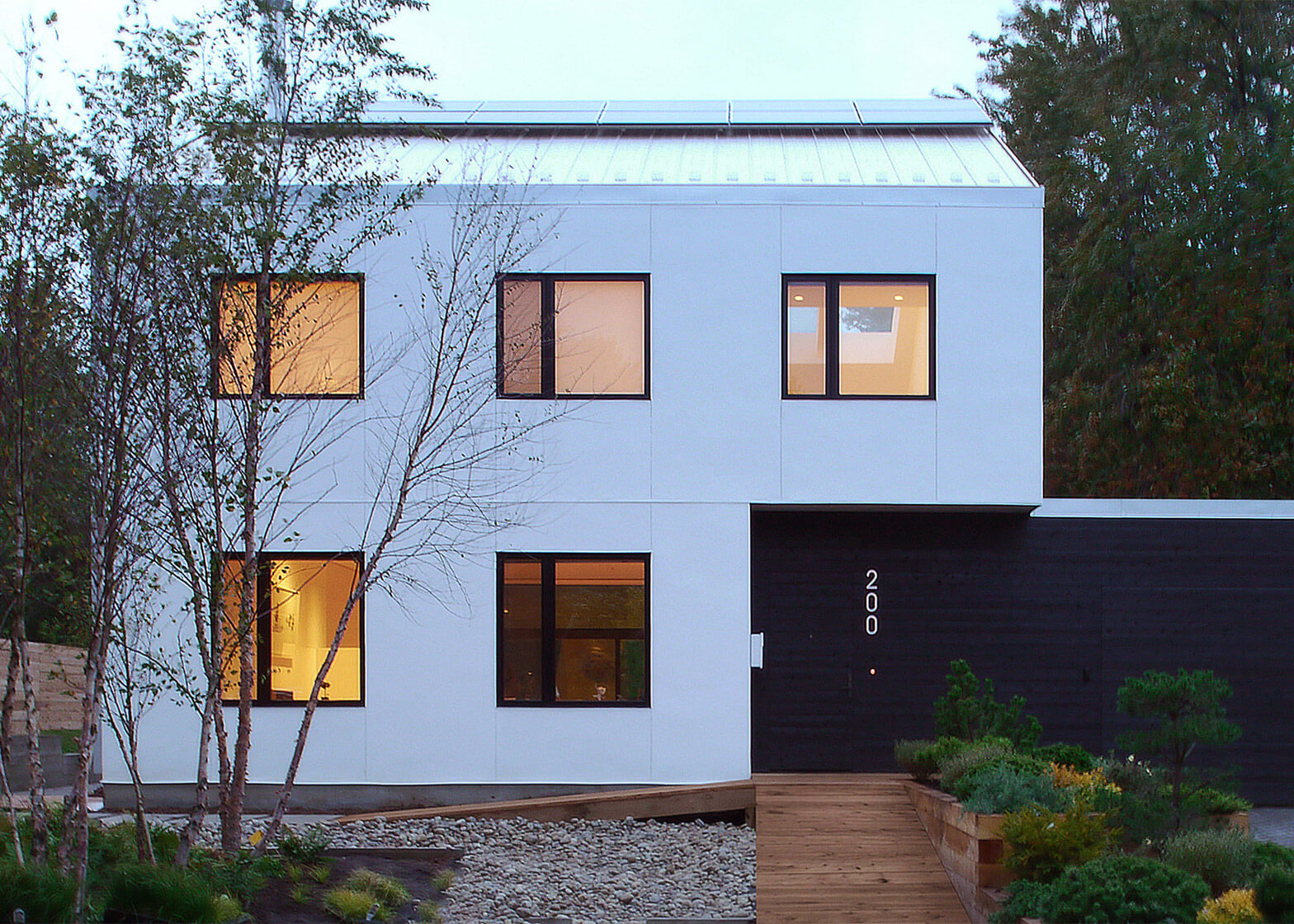 خانه مدرن با عایق بندی کاه و سازگار با محیط زیست در انتاریو