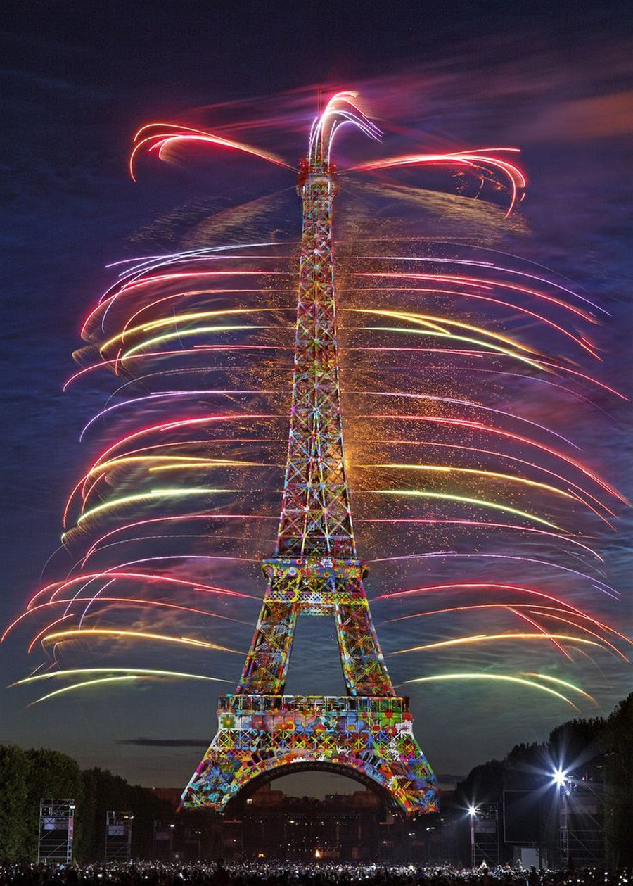 جشن سال نو در پاریس، فرانسه