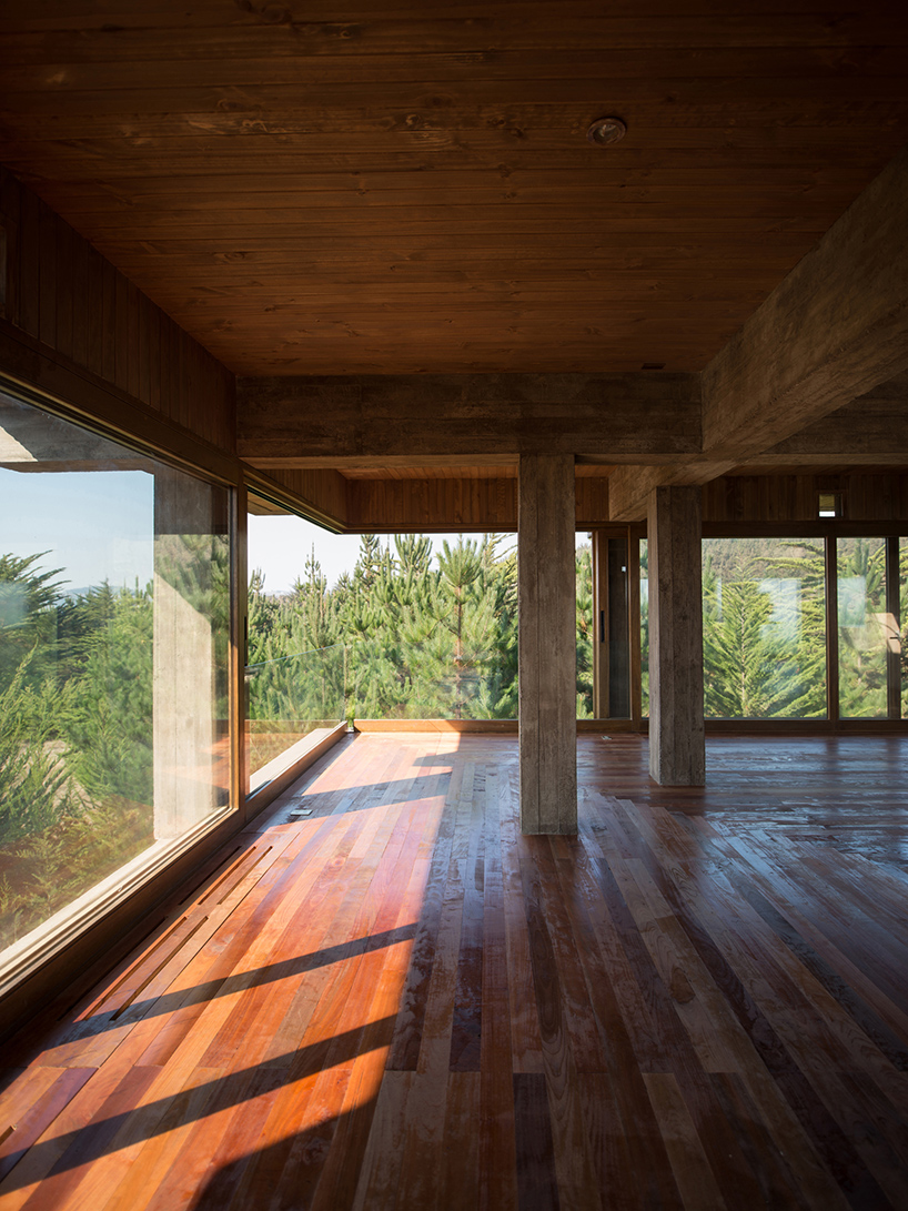 خانه زیبایی در شیلی به شکل زیگورات معکوس