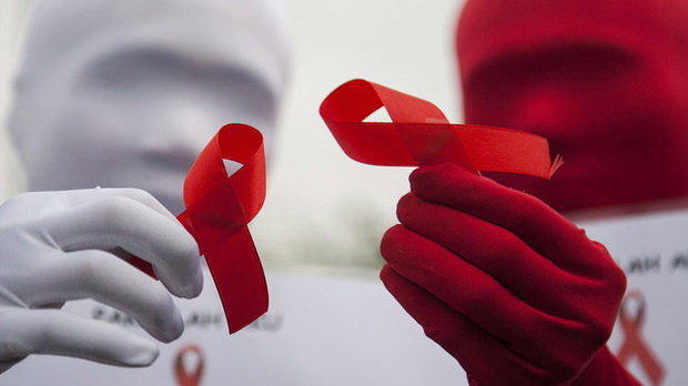 از بین رفتن ویروس ایدز در بدن دختر 18 ساله