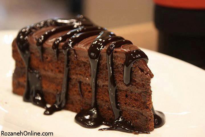طرز تهیه کیک شکلاتی ساده با روشی متفاوت