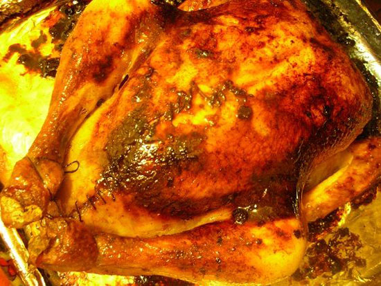 درست کردن مرغ شکم پر با زرشک و رب انار