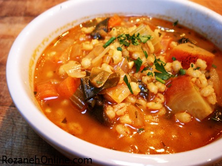 طرز تهیه سوپ های زمستانی بسیار مقوی (1)