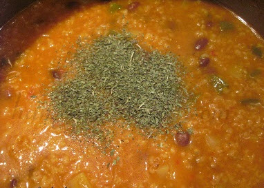 طرز تهیه آش بلغور یا  (یارما شورباسه) یک غذای ارومیه ای