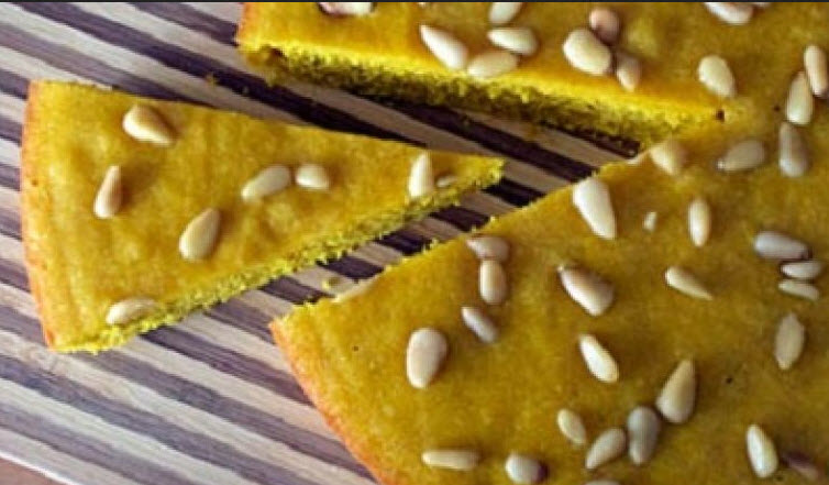 دستور پخت نان کیک سمولینا زردچوبه ای با استفاده از مغزیجات