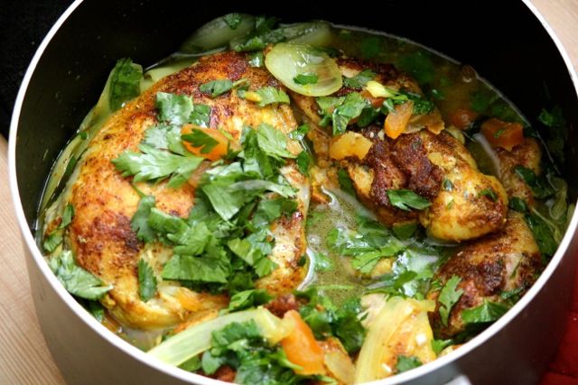 تهیه خوراک مرغ مراکشی مخصوصبا استفاده از انواع سبزیجات