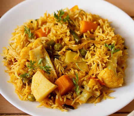 نحوه پخت پلو سبزیجات هندی با استفاده از انواع سبزیجات
