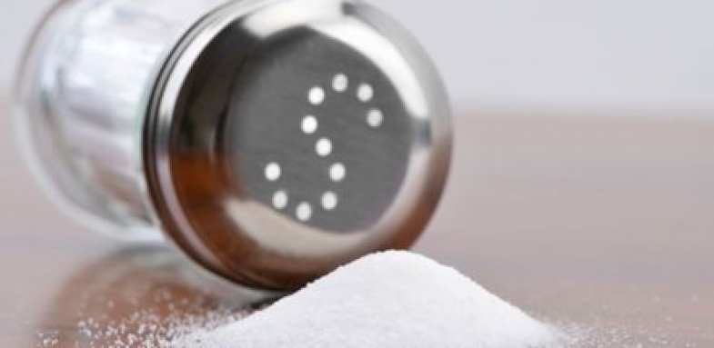 هشدارهای پزشکی برای مصرف نمک