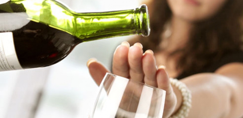 خطر نوشیدنی های الکلی برای سلامتی