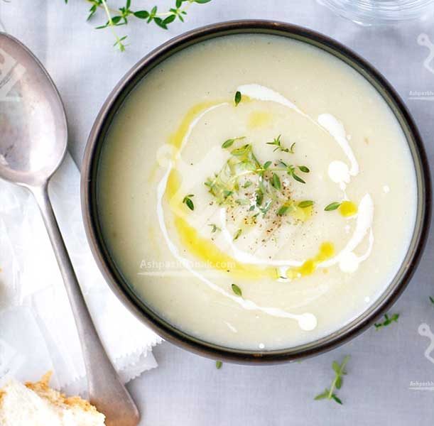 طرز تهیه سوپ گل کلم خامه ای با استفاده از تخم گشنیز
