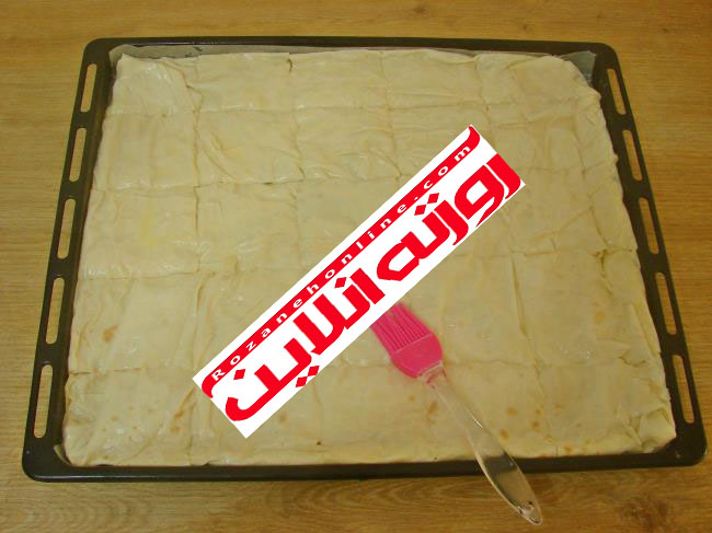 آموزش درست کردن بورک گوشتی با استفاده از خمیر یوفکا