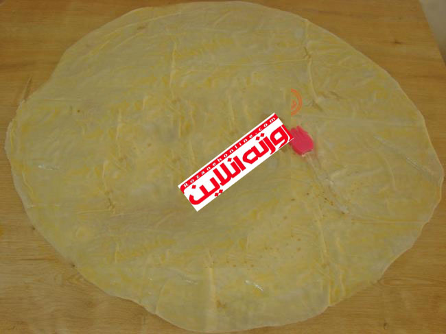 طرز تهیه نان پیشی با استفاده از خمیر یوفکا