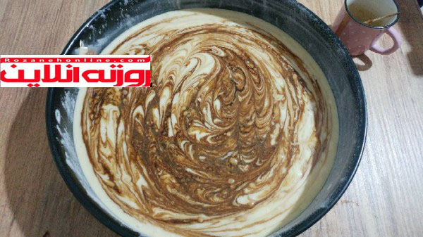 کیک اسفنجی با ترکیبی از قهوه و تمشک 